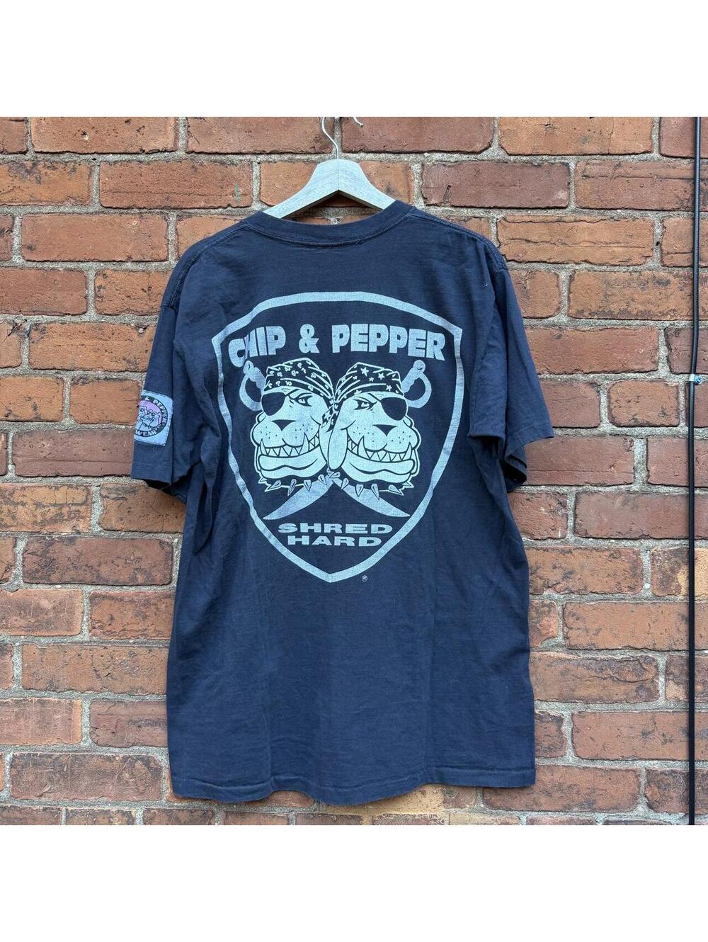 Vintage chip and pepper wetwear shred hard t shirt 90s XL